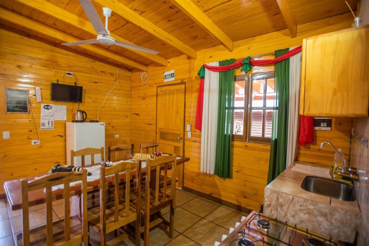 Cabanas La Quinta Puerto Iguazú Esterno foto